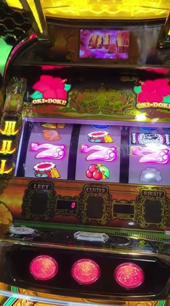 沖ドキ!GOLDの超ドキドキモード突入時の派手な演出画面